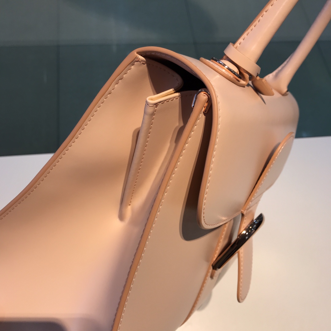 델보 브리앙 박스백 미듐